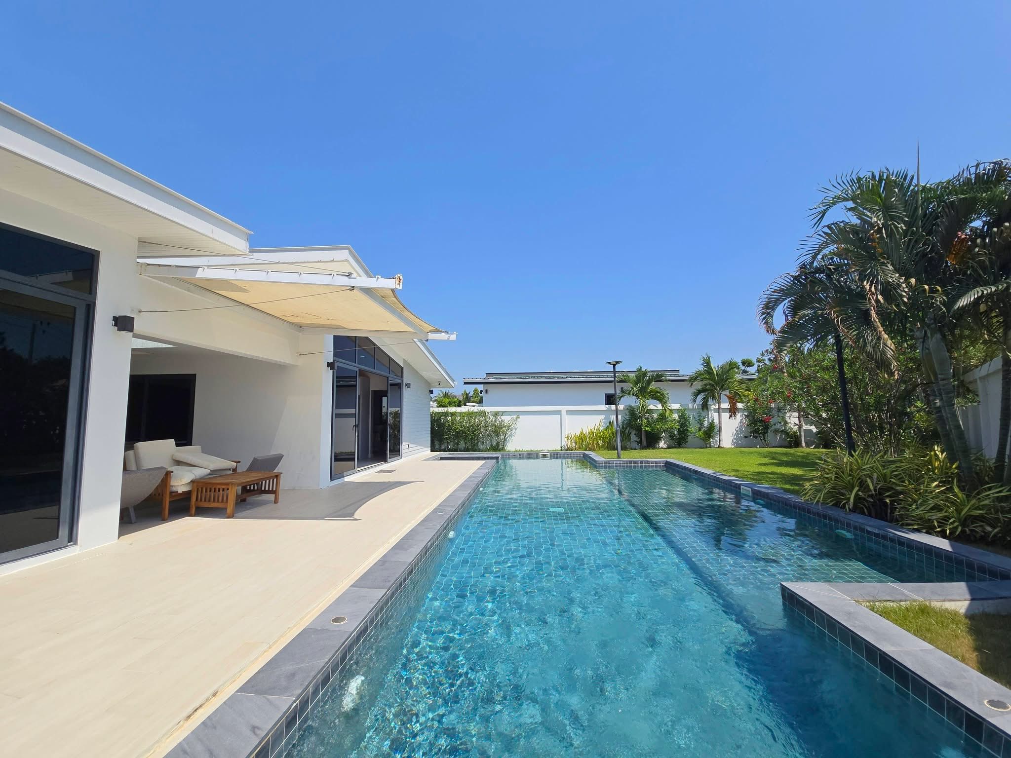 3 Bedroom 3 Bathroom Luxurious Pool Villa in Hua Hin 112 – HHU-1
