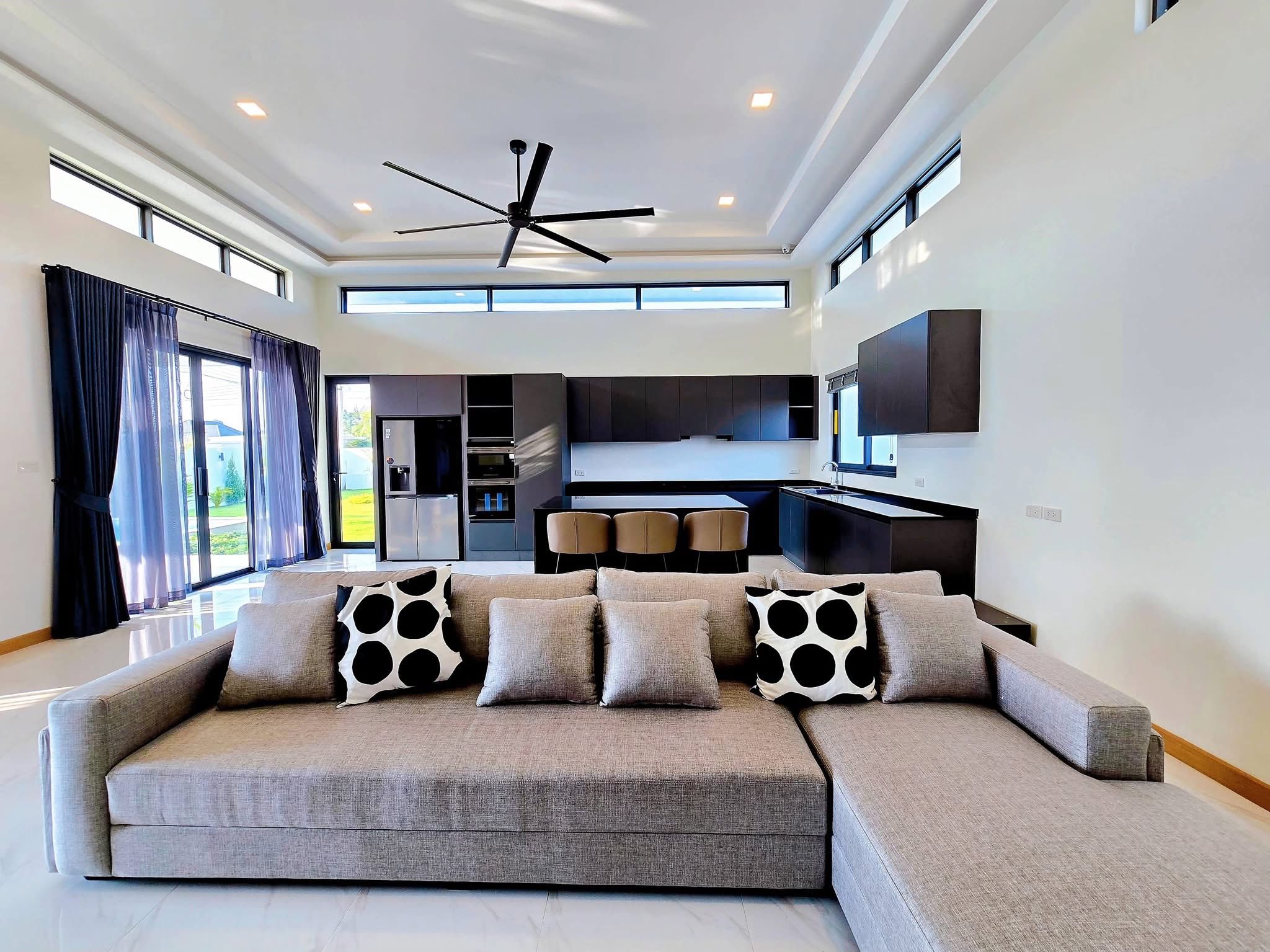 668783879_976456081390891_6004762176940600028_n