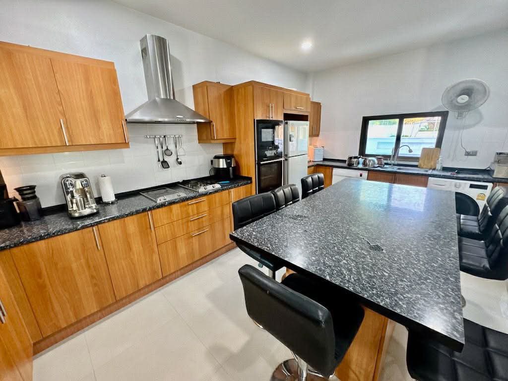 669023275_976590548044111_6583957034447638957_n